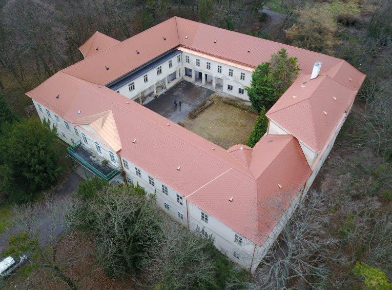 Apponyiho kaštieľ v Malinove, Malinovo, Slovakia, Slovakia